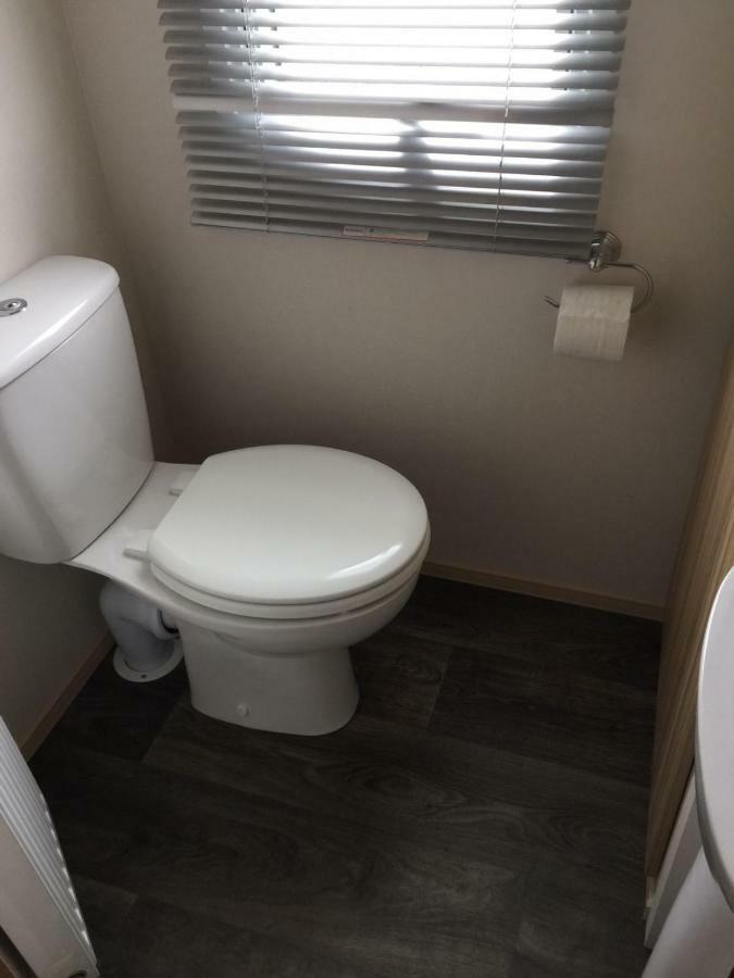 فندق تاتيرشالفي  Hot Tub Hols 61 Kingfisher Court المظهر الخارجي الصورة