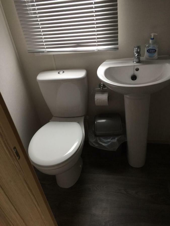 فندق تاتيرشالفي  Hot Tub Hols 61 Kingfisher Court المظهر الخارجي الصورة